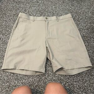 Khaki men’s golf dress shorts